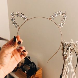 These head pieces are really cute, shinee!✨